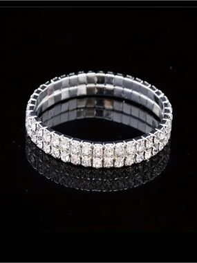 Classic Silver-Tone rhinestone Stretch Bracelet